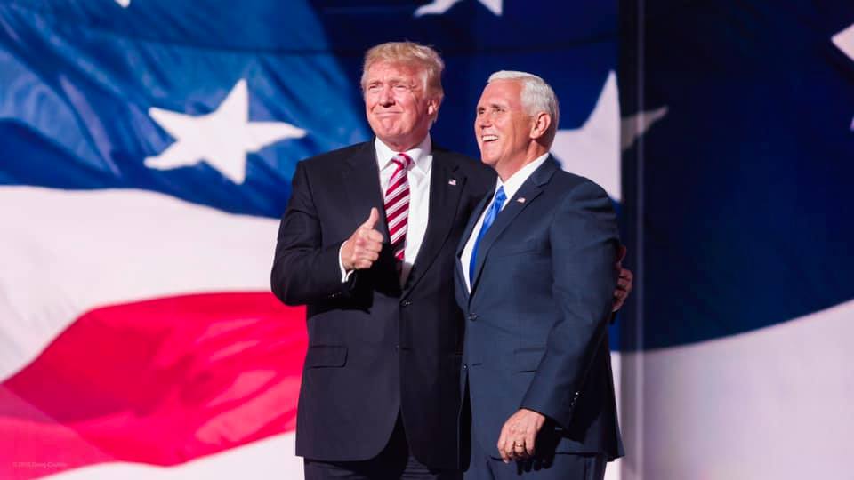 Ish-presidenti, Donald Trump dhe ish-zëvendëspresidenti Mike Pence. Foto nga Mike Pence (Facebook)