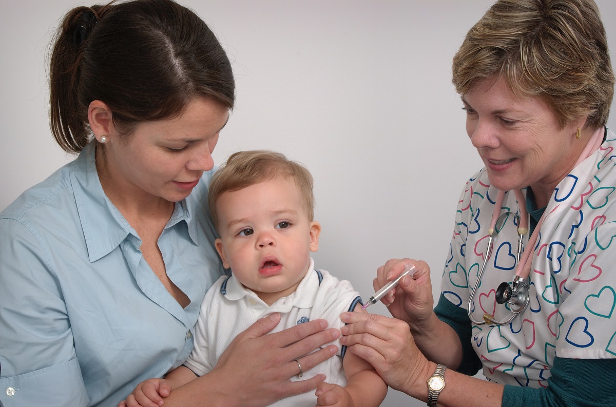 Vaksinim i fëmijëve, vaksinim kundër fruthit, fruthi. Foto nga CDC/Unsplash