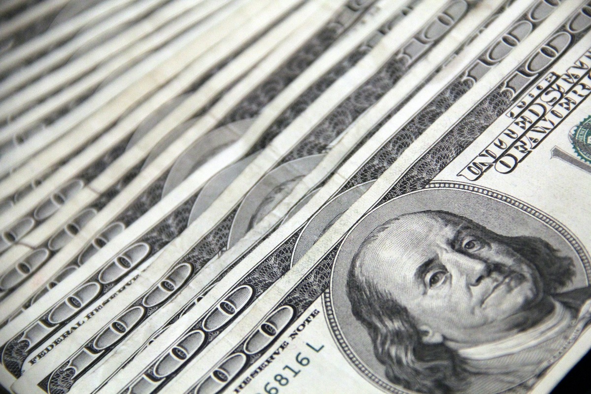 Dollarë, para. Foto nga John Guccione/Pexels