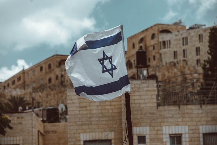 Flamuri i Izraelit, foto:Taylor Brandon-Unsplash