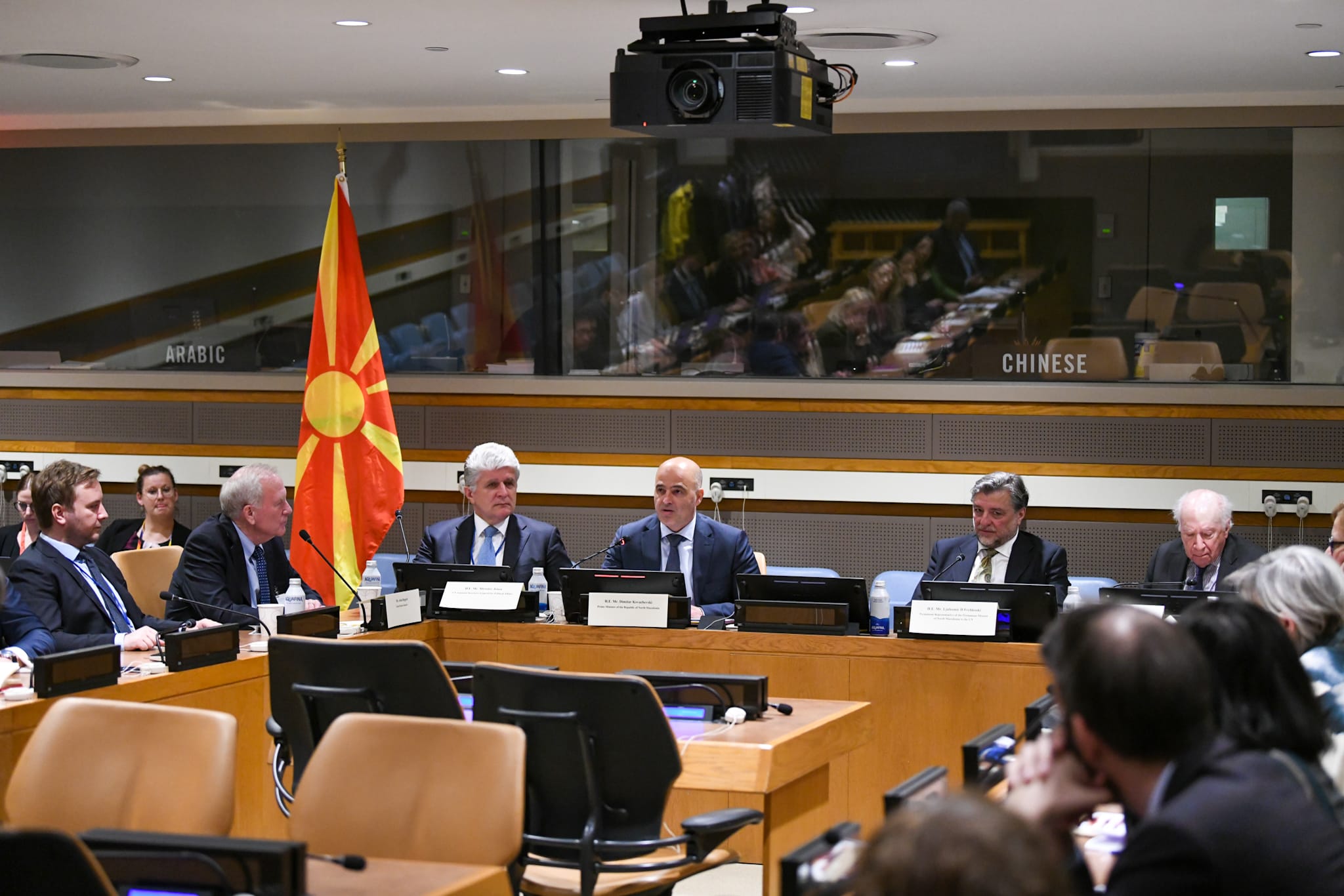 Kryemiistri Dimitar Kovaçevski me rastin e 30 vjetorit të anëtarësimit në OKB. Foto: Qeveria e RMV-së