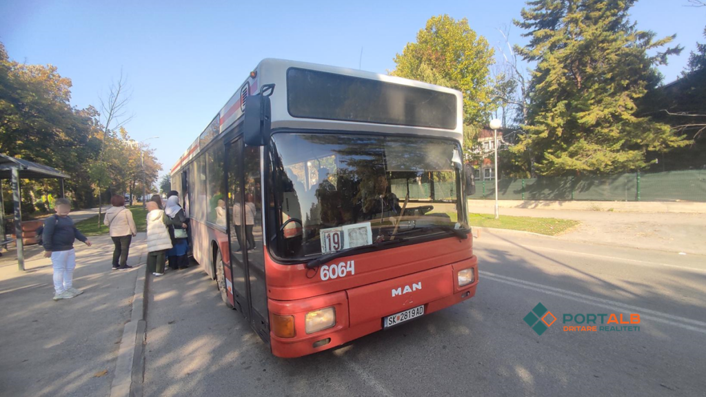 Autobus 19, foto: Suad Bajrami/Portalb.mk. 17.10.2022