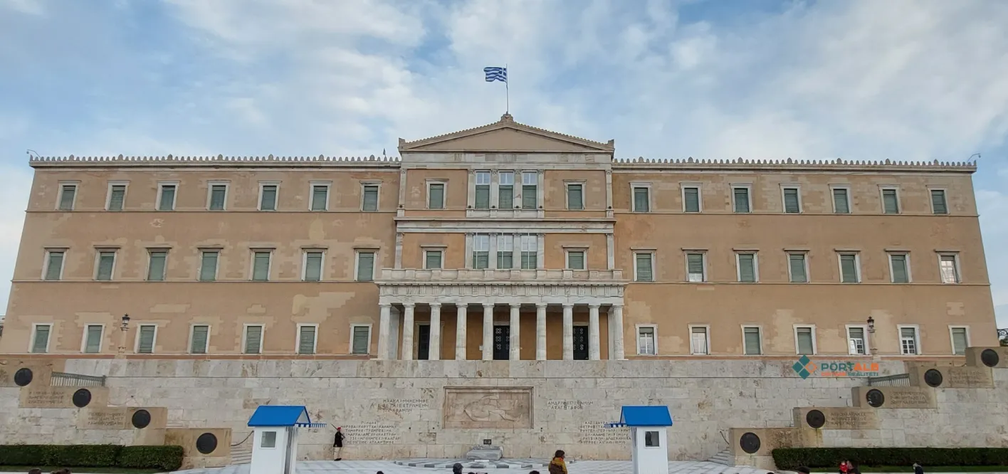 Parlamenti i Greqisë në Athinë. Foto nga Faton Curri / Portalb.mk