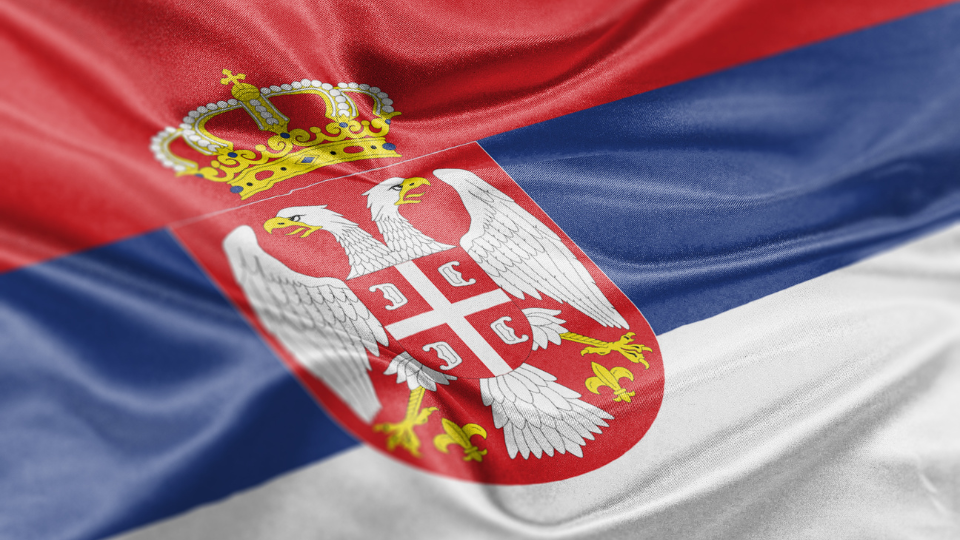 Flamuri i Serbisë. Foto: Husayno në Canva