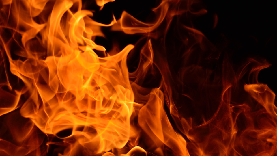 Zjarr, foto: Patticake1601 në Canva