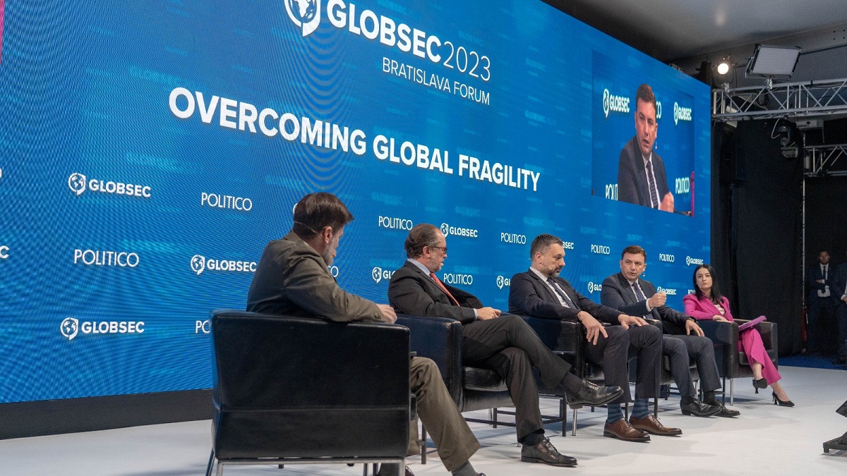 Bujar Osmani në Forumin Global të Sigurisë së GlobSec 2023 në Bratisllavë. Foto: MPJ