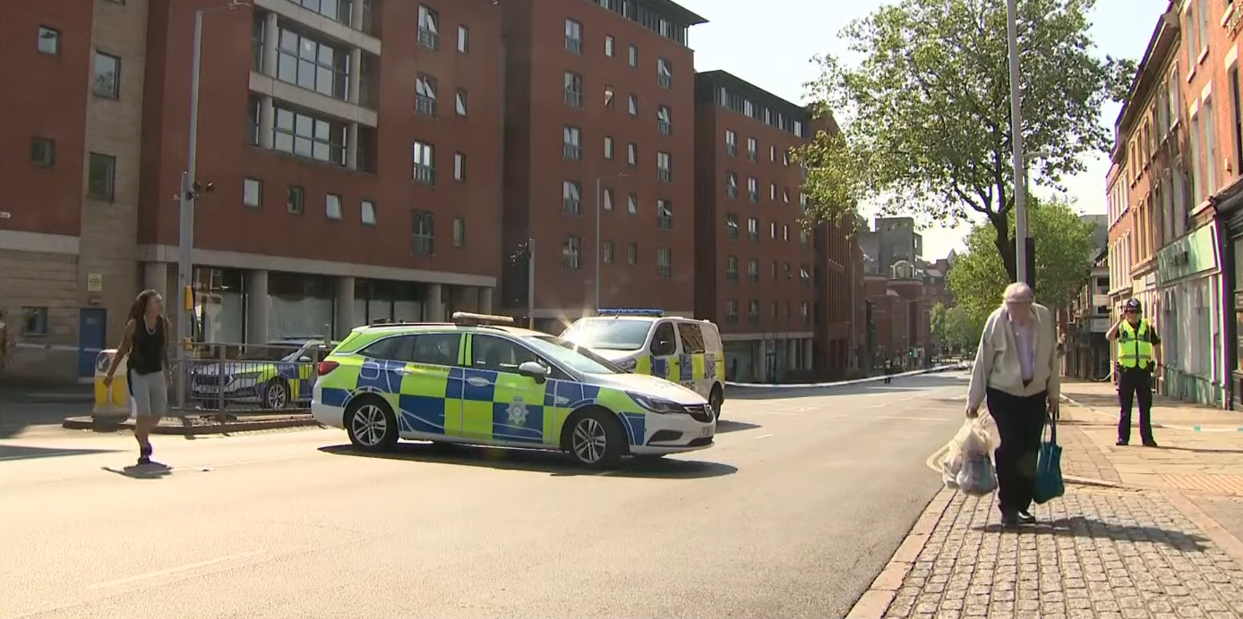 Policia në Angli. Foto printscreen nga një video e Sky News