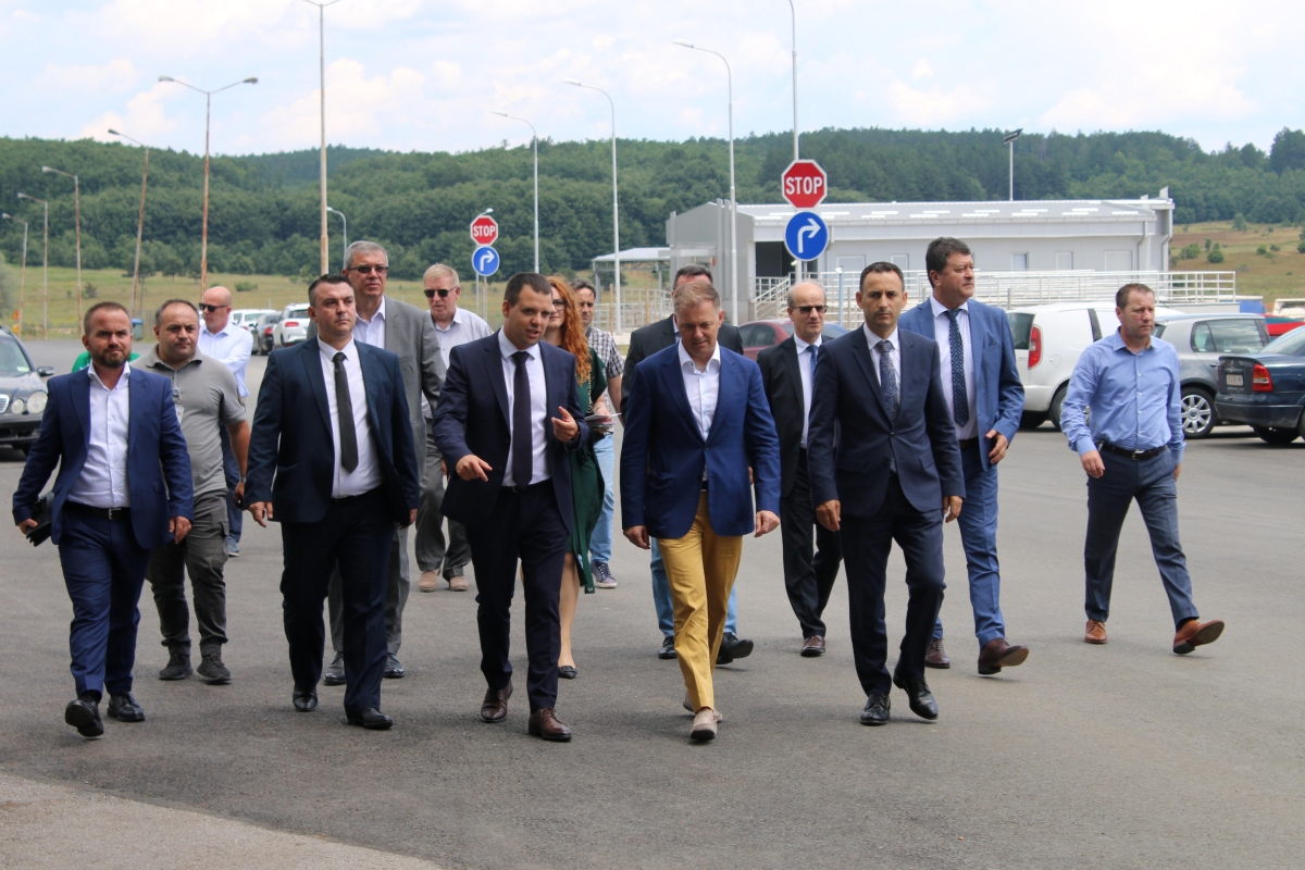 Drejtorët e Doganave të Maqedonisë së Veriut dhe Shqipërisë për vizitë në Qafë Thanë. Foto: Dogana e RMV-së