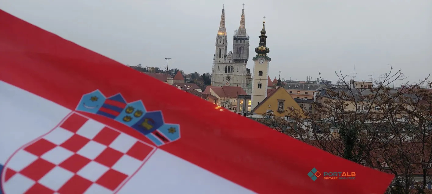 Flamuri i Kroacisë në Zagreb. Foto nga Faton Curri / Portalb.mk