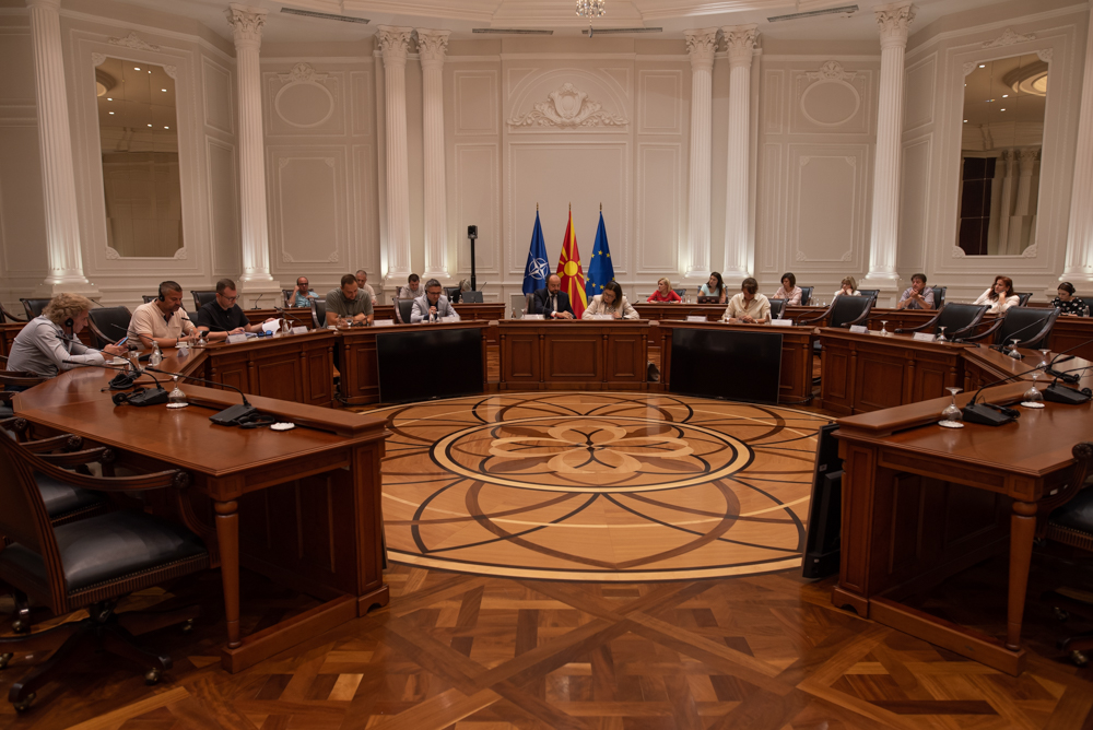 Seancë nga Qeveria e Maqedonisë së Veriut. Foto nga MPPS