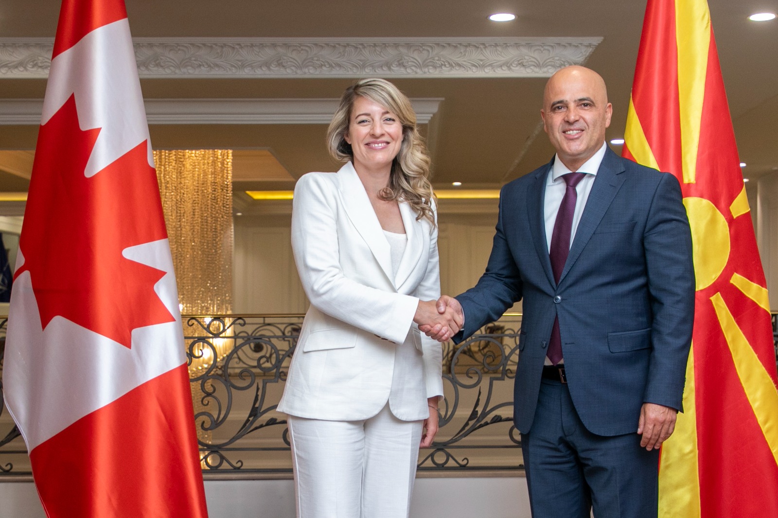 Ministrja e Jashtme e Kanadasë – Melani Zholi dhe kryeministri i RMV-së - Dimitar Kovaçevski. Foto: Qeveria e RMV-së
