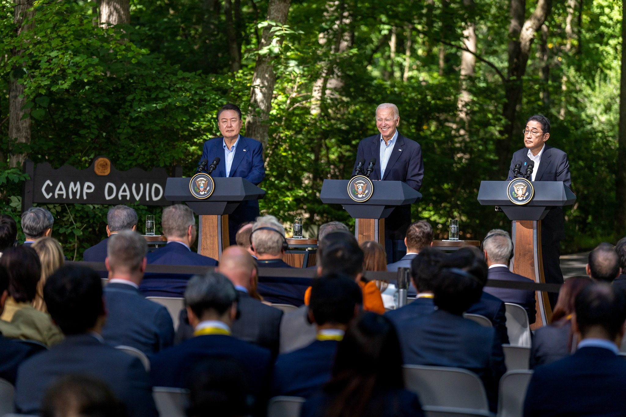 Presidenti amerikan, Joe Biden,presidenti koreano-jugor, Yoon Suk Yeol dhe kreu i qeverisë japoneze, Fumio Kishida. Foto: Shtëpia e Bardhë - faqja zyrtare në Facebook