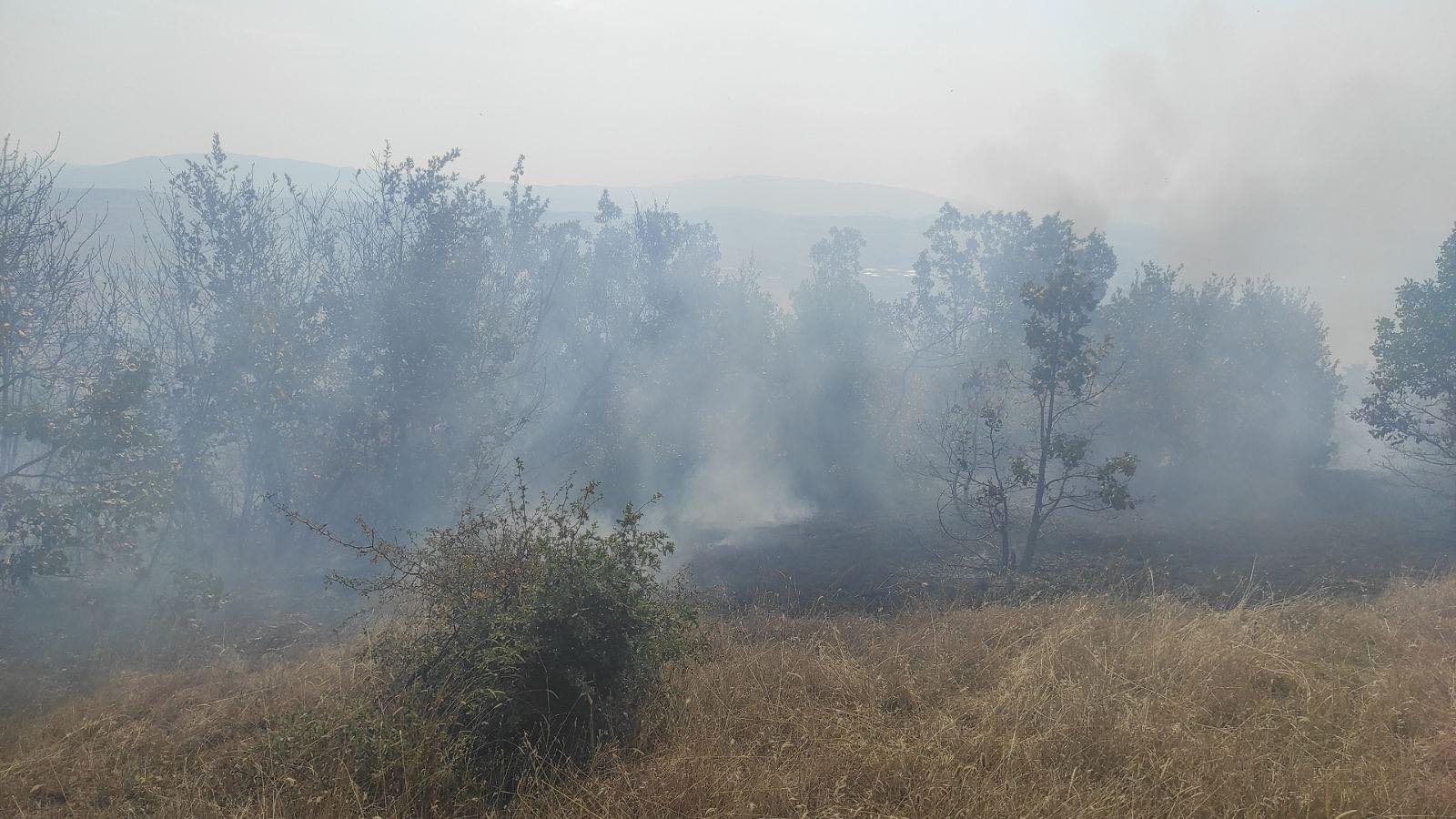 Zjarri mbi fshatin Ajatovc. Foto nga Qendra për Menaxhim me Kriza