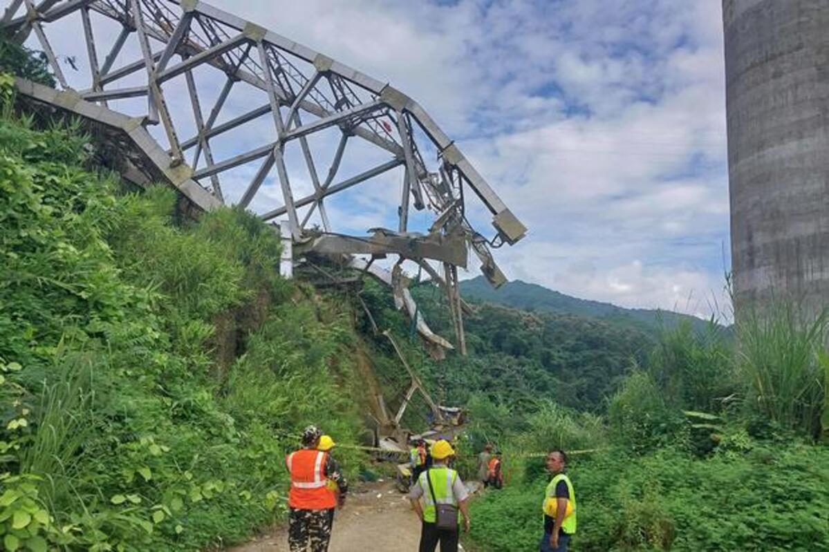 Viktima nga shembja e urës në Indi, foto nga Fejsbuku i CBS News