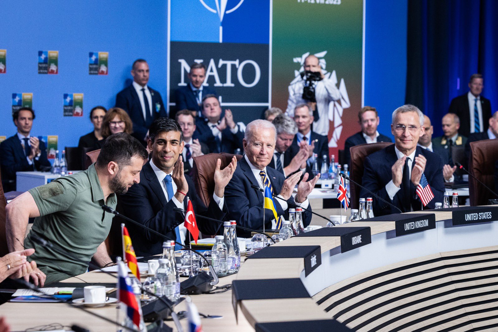 Volodimir Zelensky, Rishi Sunak, Joe Biden, Jens Stoltenberg, NATO. Foto nga profili në Twitter i Jens Stoltenbergut
