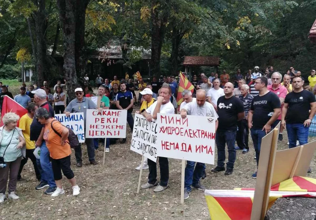 Protestë kundër hidrocentraleve të vogla në Kozhuf/Foto: Todor Stojanovski
