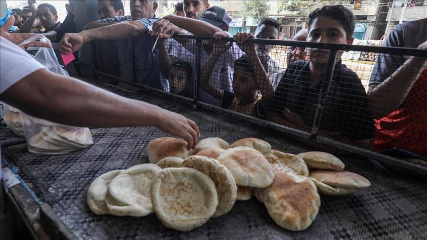 Fëmijët në Gaza: Mezi sigurojmë bukën për ta kaluar ditën. Foto: Anadolu Agency