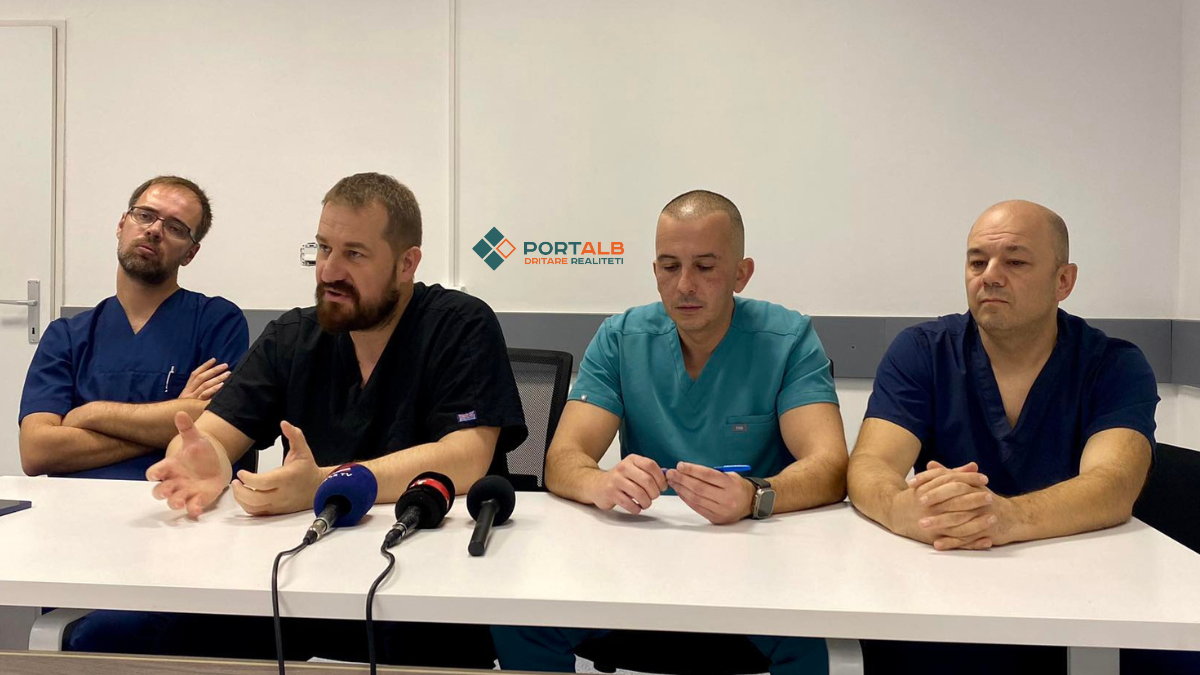 Mjekët e Repartit të Kardiologjisë Intervenuese në Spitalin e Tetovës. Foto: Fisnik Xhelili/Portalb.mk