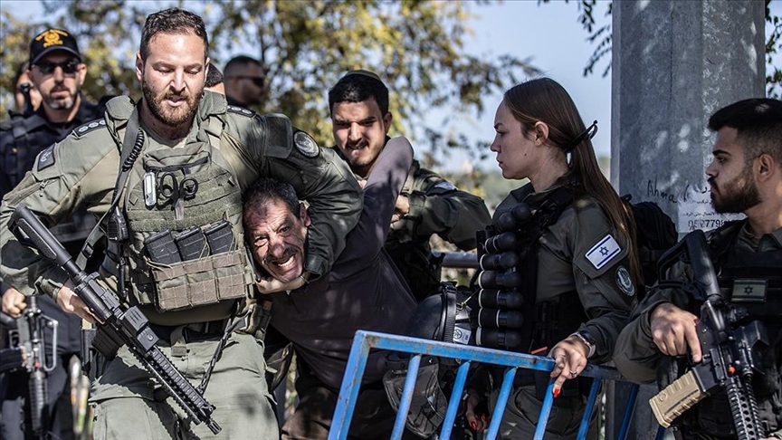 Arrestime të palestinezëve nga ushtria izraelite. Foto: Agjencia Anadollu