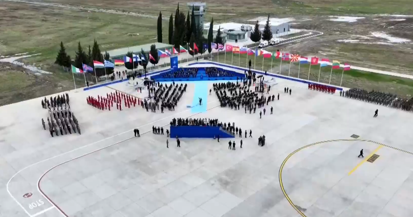 Baza ajrore në Kuçovë, foto printscreen nga video e kanalit të Edi Ramës