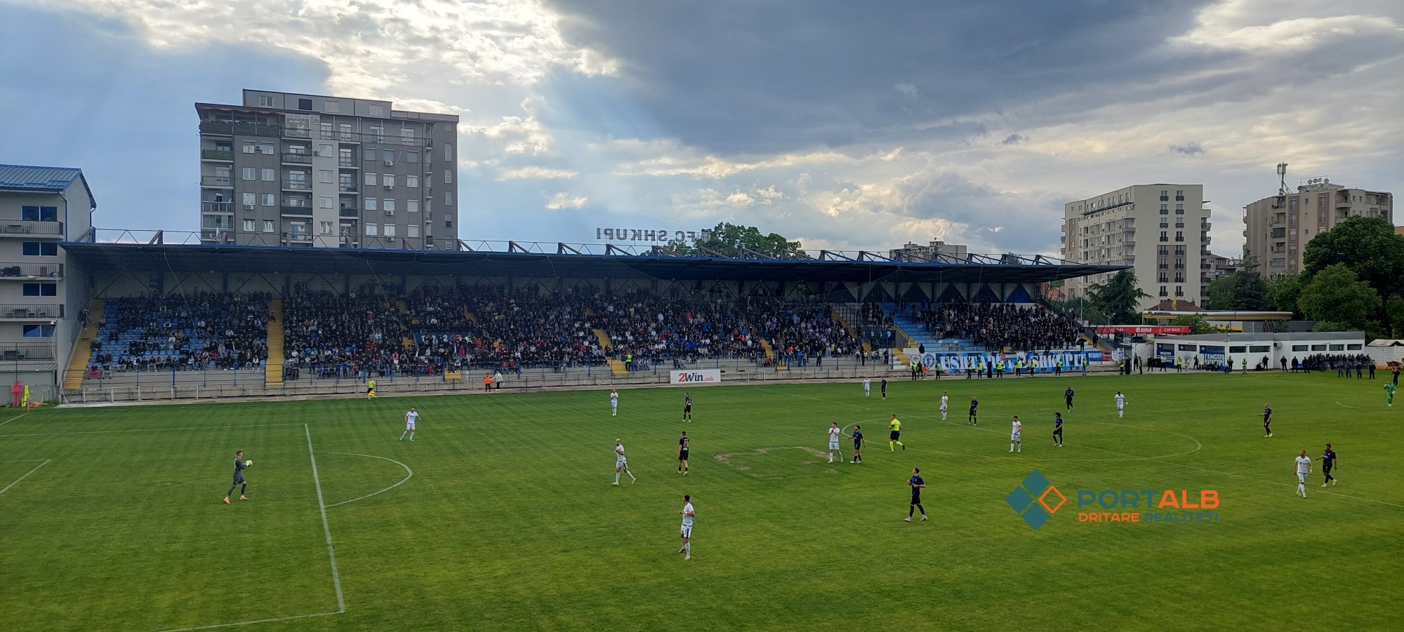 Ndeshja e futbollit ndërmjet Shkupit dhe Shkëndijës. Foto nga Faton Curri - Portalb.mk