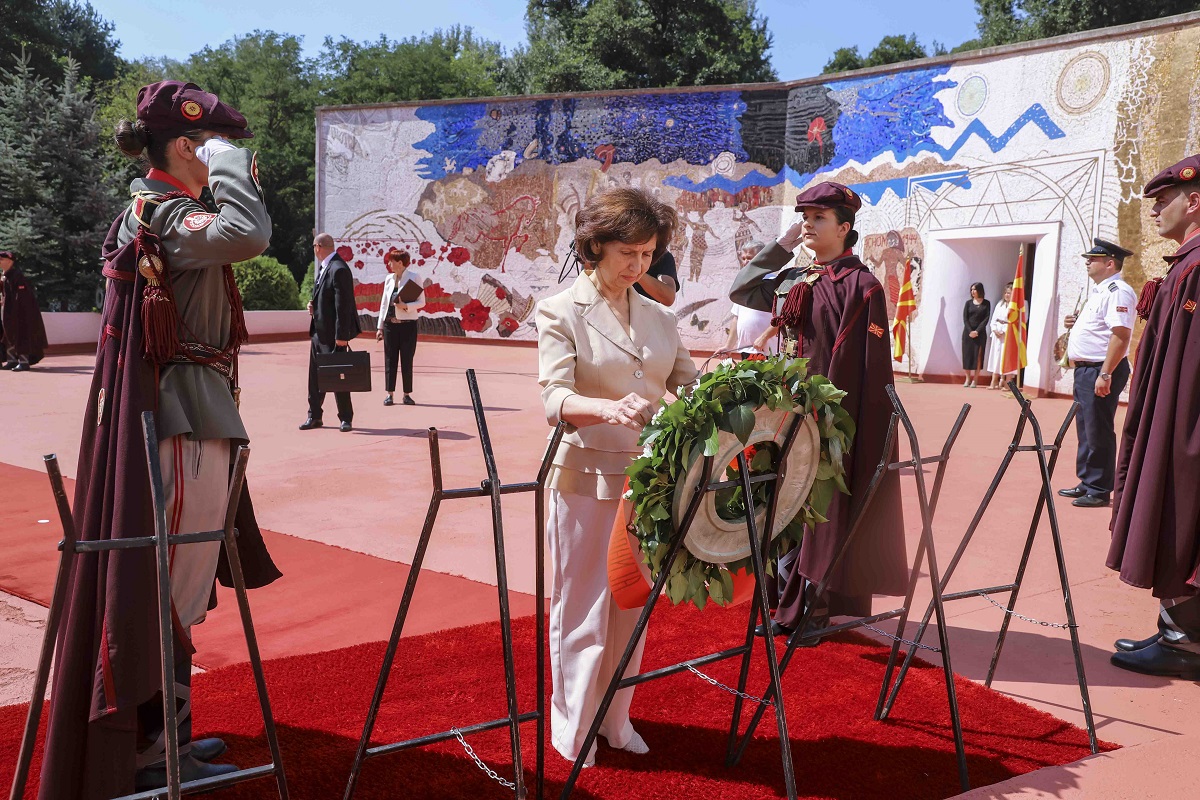 Gordana SIljanovska Davkova në shënimin e ditës së Ilindenit. Foto nga kabineti i presidentes