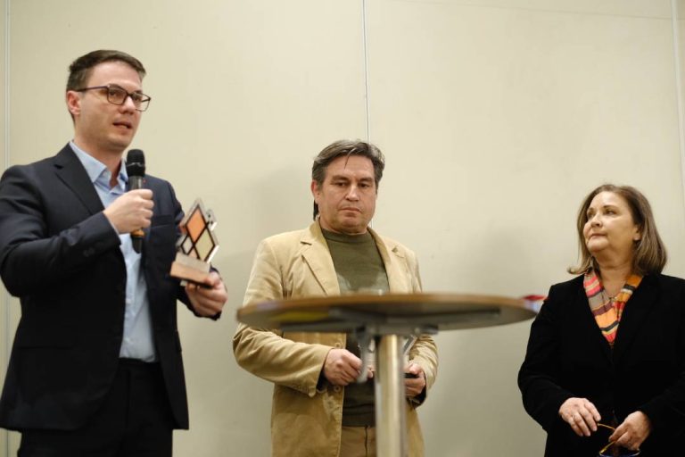 Igor Stojanov dhe Toni Mihailov nga Goce.mk. Foto nga Vanço Xhambaski.